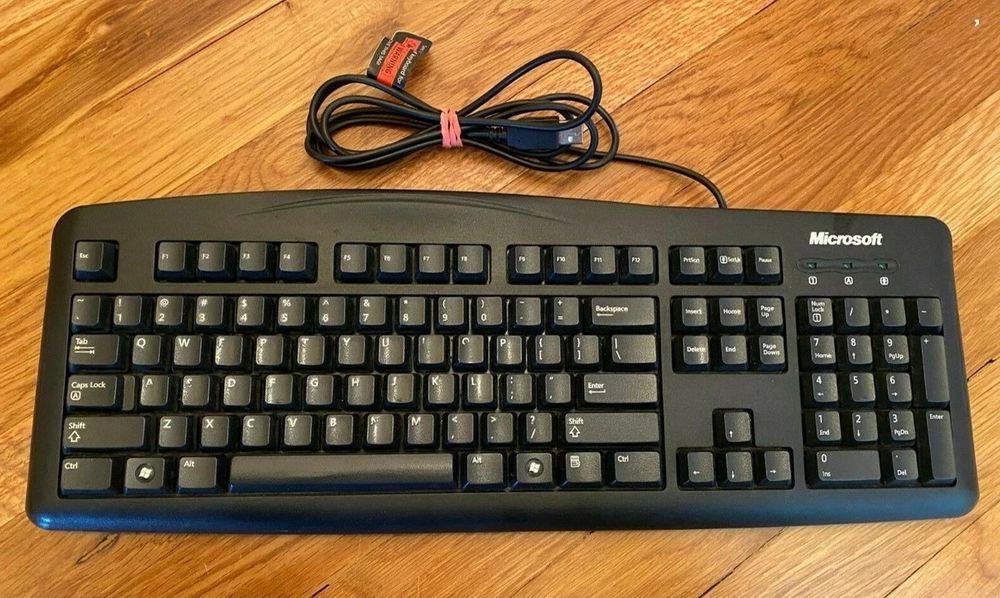Microsoft Wired Keyboard 200