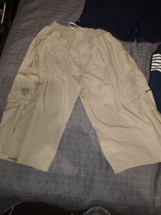 Шорты летние фирменные р52.