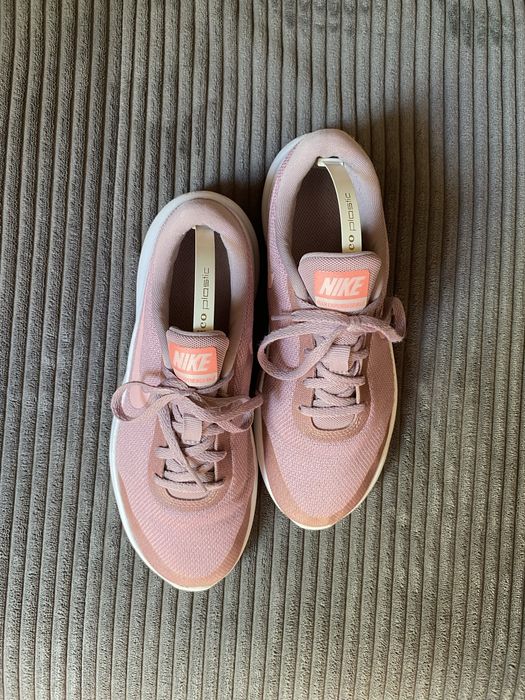 кросівки Nike Flex Experience RN 7