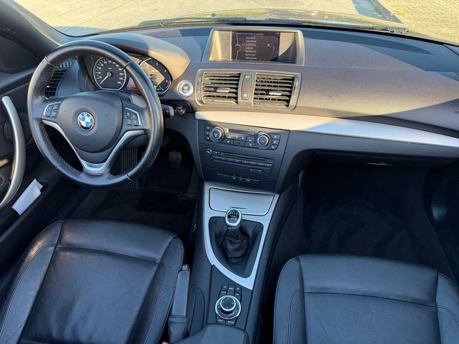 BMW 118d Cabrio Pack M 2012