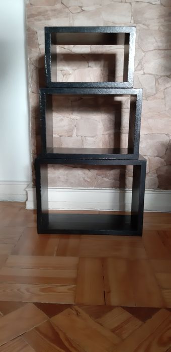 Cubos de parede retangulares preto