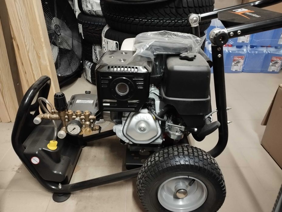 Myjka spalinowa firmy COMET, MODEL EWD-K4040 Nowa**