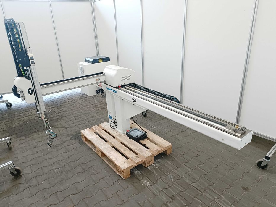 Robot kartezjański picker do wtryskarki manipulator chwytak podajnik