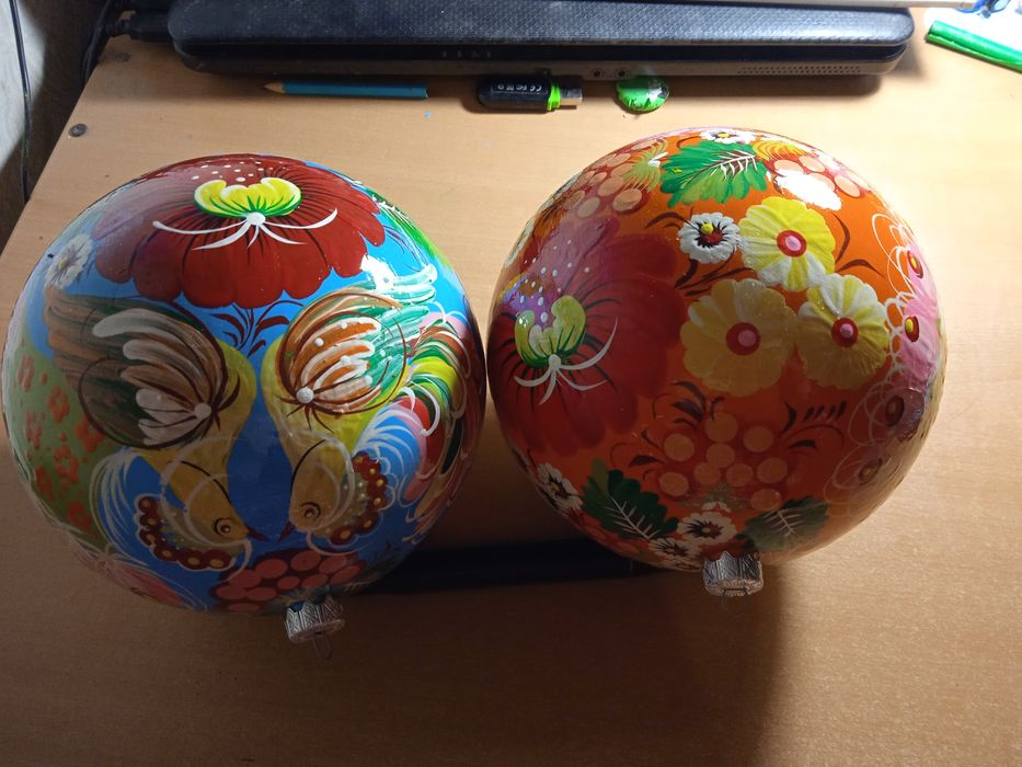 Новорічна іграшка, ялинкова прикраса куля, Петриківський роспис