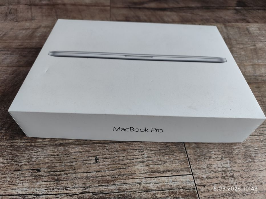 MacBook pro model a1502