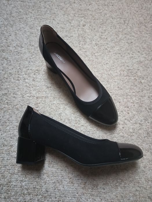 NOWE czarne czółenka r. 38