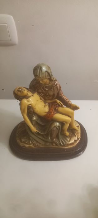 Conjunto figuras  religiosas