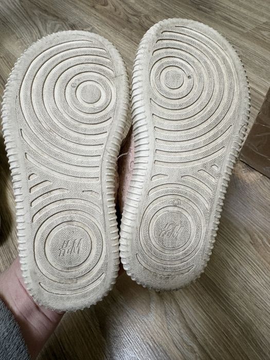 Кеди hm 25 розмір 15,5 по устілці