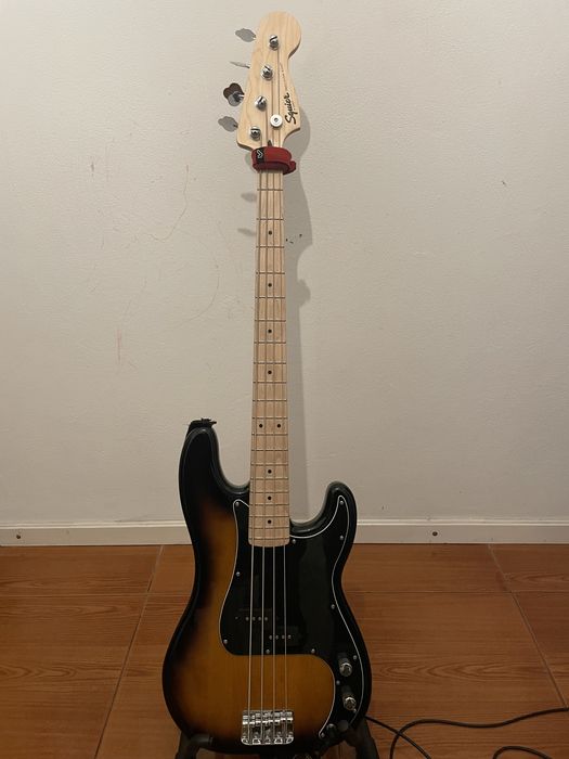 Baixo Squier By Fender Precision Bass
