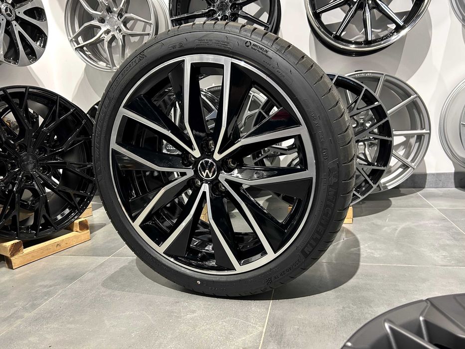 Oryginalne koła letnie 19 5x112 Skoda Superb III IV VW Passat B8 B9 Michelin
