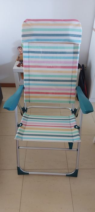 Cadeira de Praia em alumínio e Cooler Novos