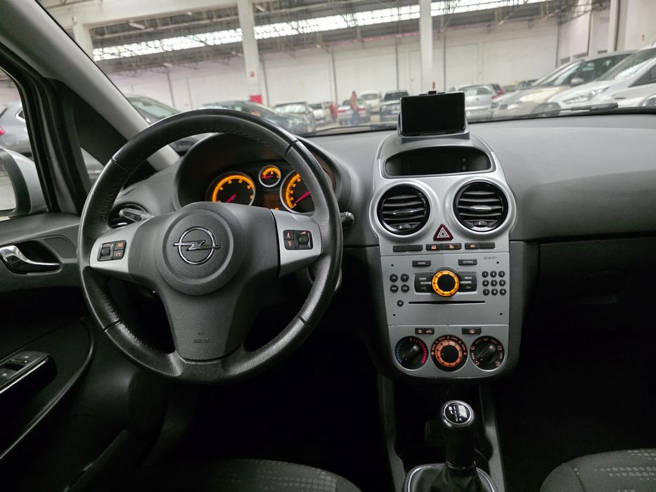 Opel Corsa Diesel 5 Lugares | 149 mil kms | 2013
