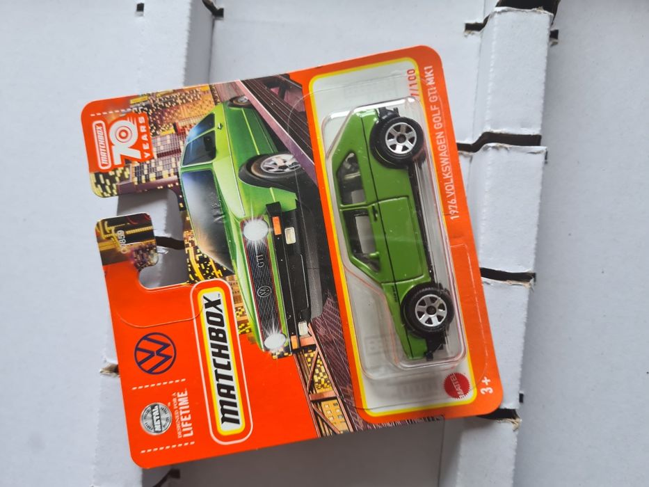 Autko matchbox volkswagen Golf mk1 gti