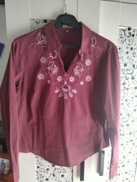 Túnicas e t-shirts