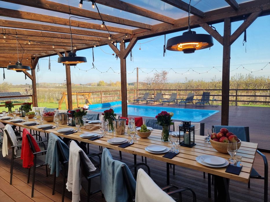 Dom na wynajem wakacje basen sauna jacuzzi 40 km od Warszawy