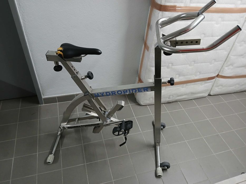 Bicicletas fixas / estáticas - Fitness