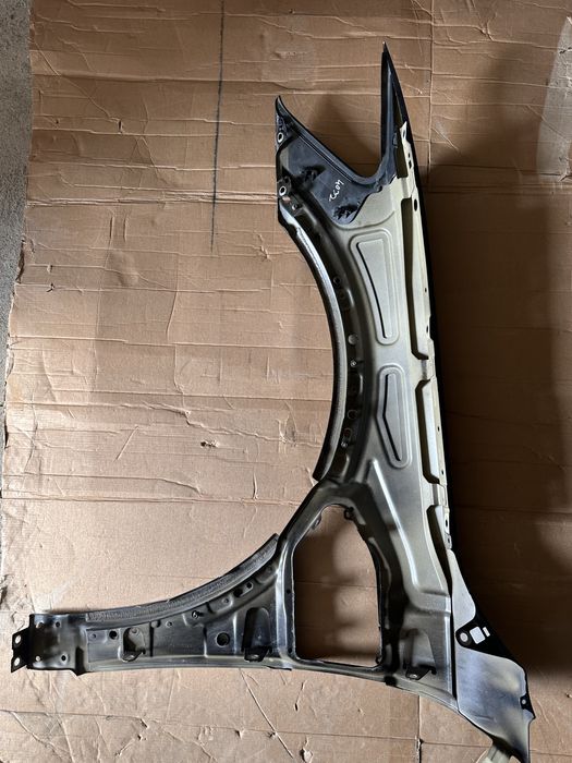 Крило переднє праве Audi E-tron 4KE Q8 e-tron