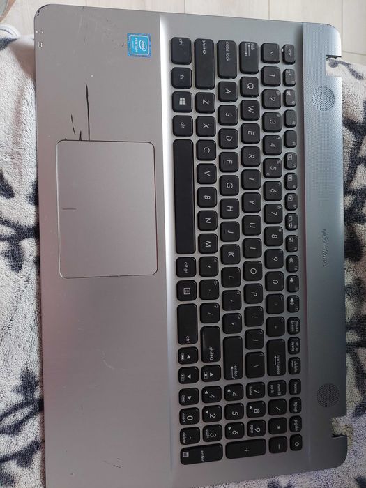 Palmrest do Asus R541 - na części