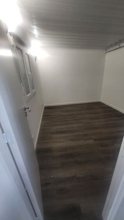 Anexo pra arrendar T1 charneca da Caparica