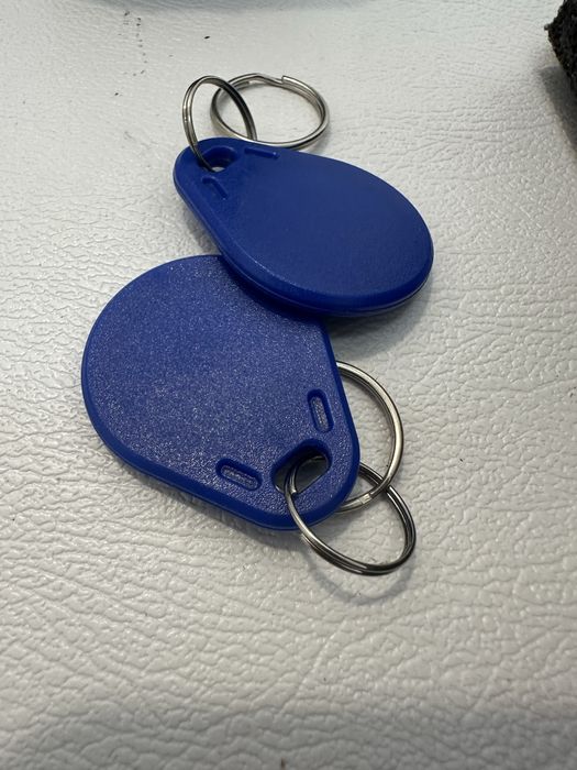 Smart zamek Bluetooth RFID odcisk palca kod PIN aplikacja