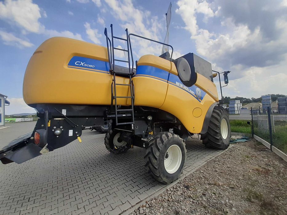Kombajn New Holland CX5080 Elevation