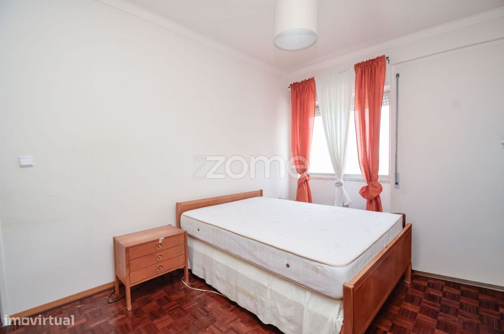 Apartamento T3 com Vista de Rio e Luz Natural | 9º Andar com Elevad...
