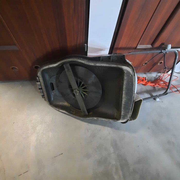 kosiarka flymo easi glide 300