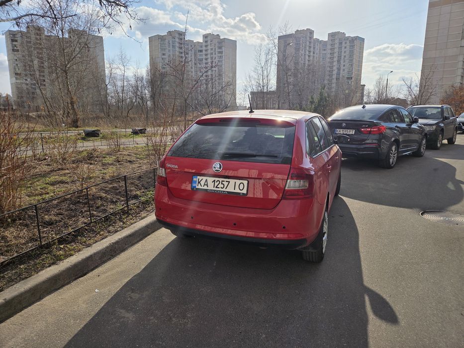 Шкода Spaceback Rapid
