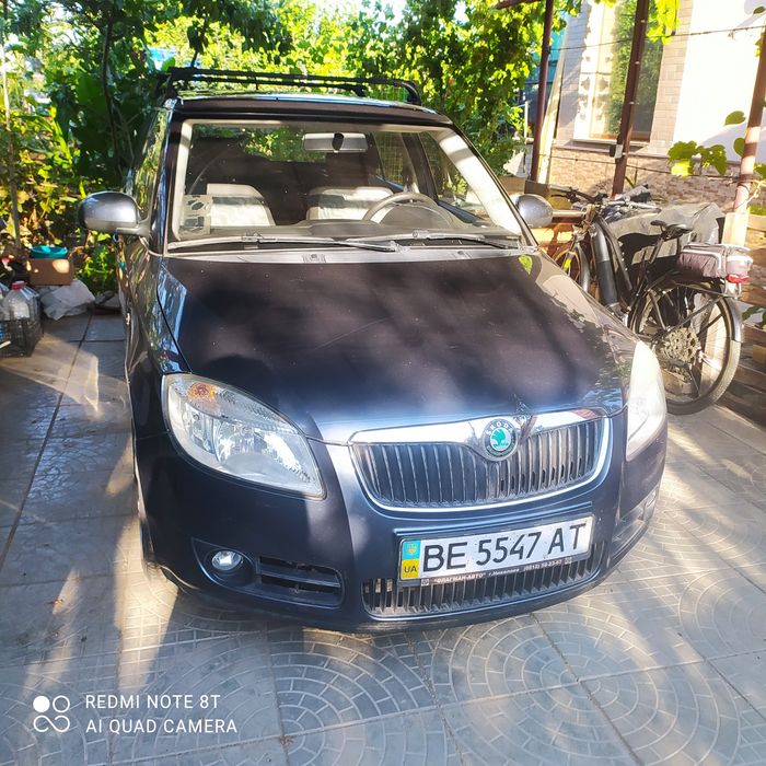 продаю машину Skoda Fabia 2009/хечбек/ 1,4 MPI/механика/132700 км. родной пробег
