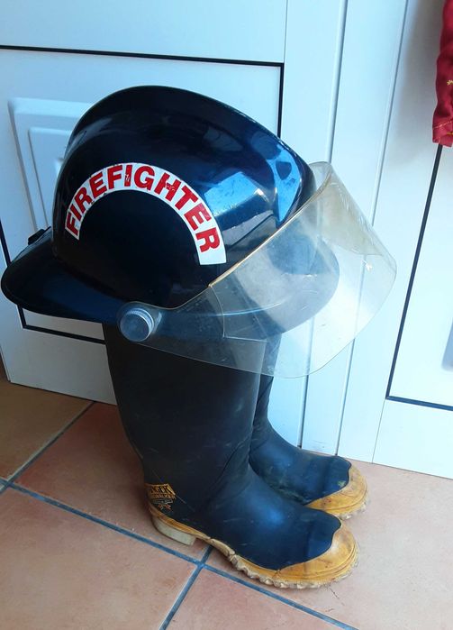 Nomex Bombeiros + Botas N°44 + Capacete Bulard Vintage - Desde 40€ Ler Anúncio