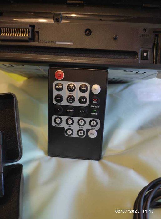 Auto rádio com Bluetooth, microfone, entrada de USB, CD, comando64297968675587123