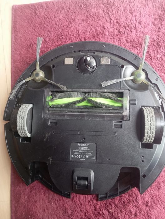 Робот-пилосос iRobot Roomba i3 Wi-Fi