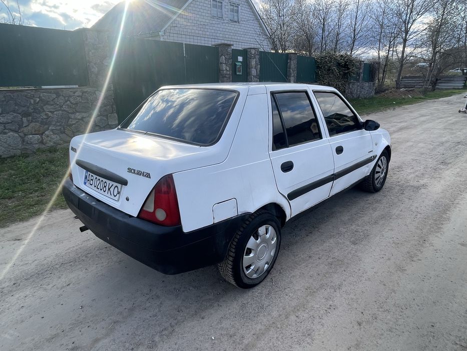 Продам дачію 2003року