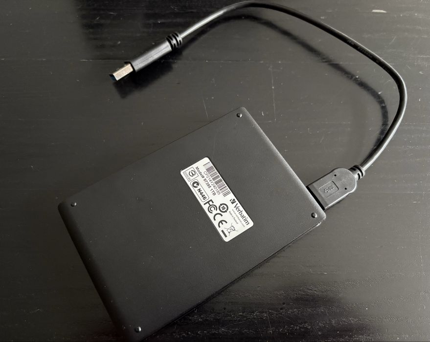 внешний жёсткий диск Verbatim