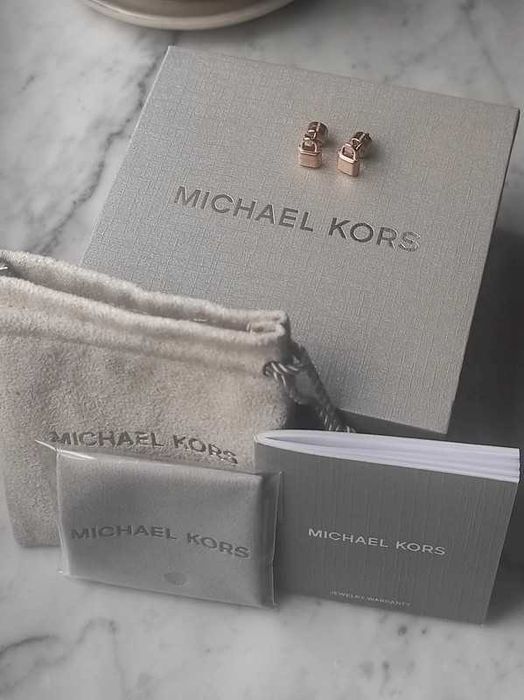 Nowe kolczyki Michael Kors