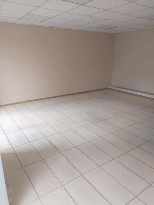 Оренда магазина 55 м2 пр Науки 76 (Гагаріна) АТБ Аврора 880 грн м2