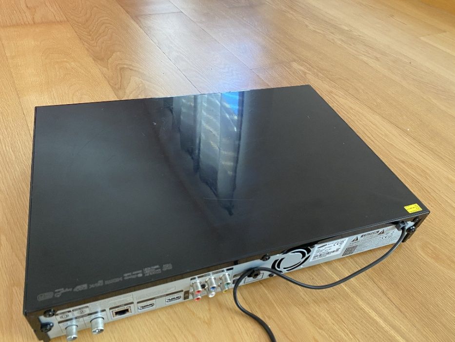 Leitor de Blu-Ray Samsung BD-D8900 com disco de 1 TB