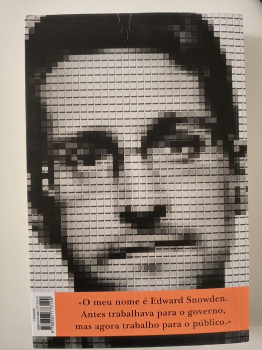 Livro de Edward Snowden - Vigilância Massiva Registo Permanente