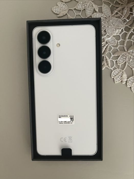 Samsung Galaxy S26 - 256GB - Branco