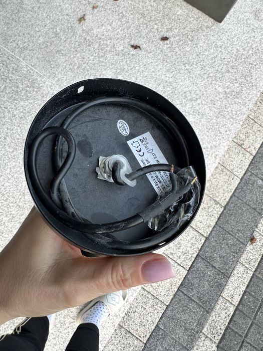 Lampa pokojowa w idealnym stanie . Polecam