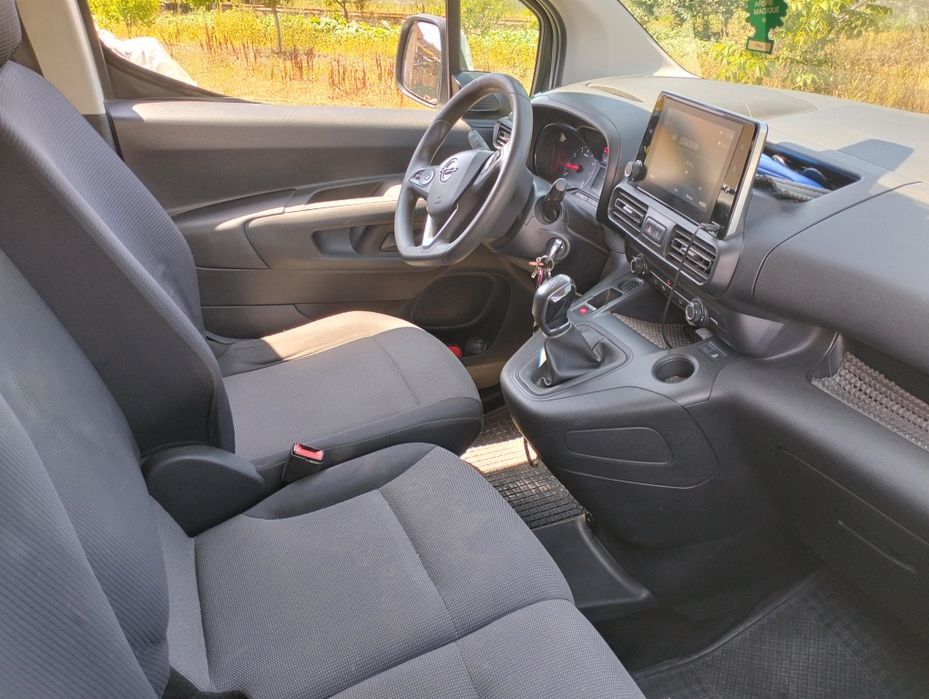 Opel Combo 2019 impecável