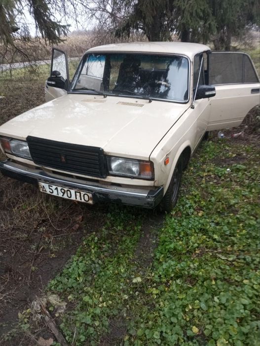 Продам машину ваз 2107