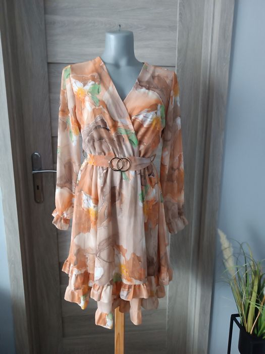 Nowa sukienka w kwiaty Made in Italy