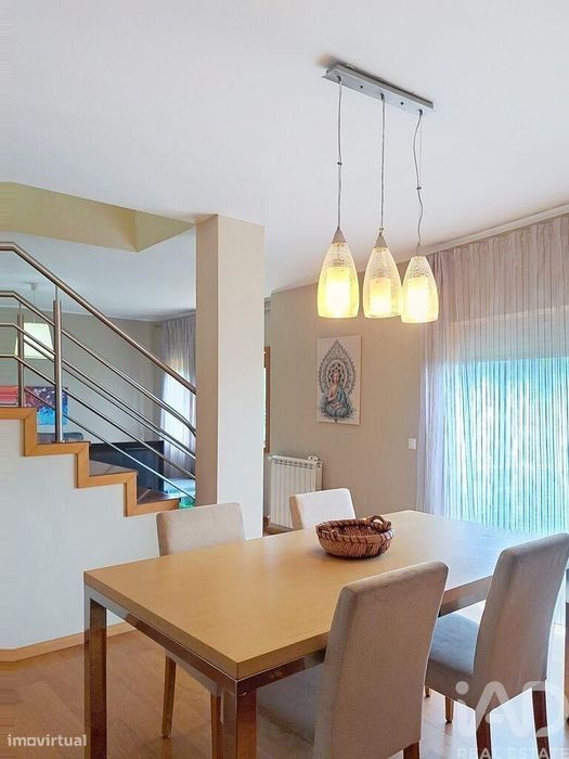 Apartamento T3 em Vilar de Andorinho de 125 m2