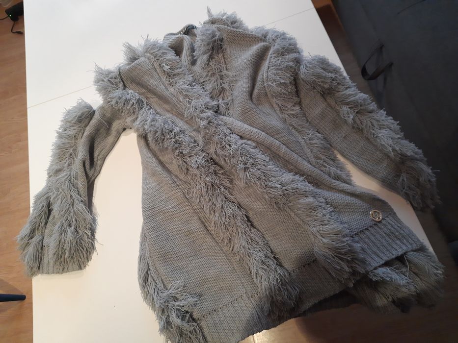 Sweter narzutka ciepły