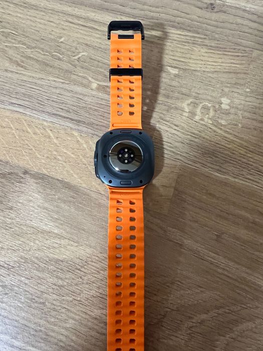 Samsung Galaxy Z Flip 7 + Samsung Galaxy Watch Ultra