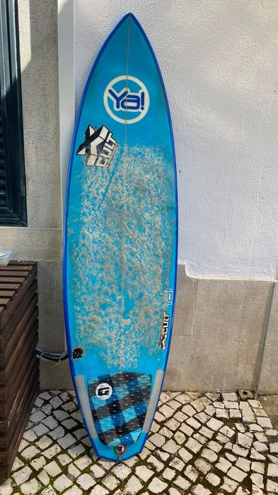 prancha de surf 5'11 em bom estado