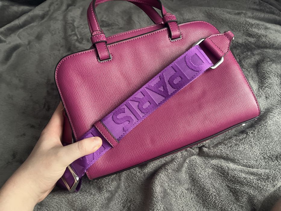 Sprzedaję torebkę KARLLAGERFELD