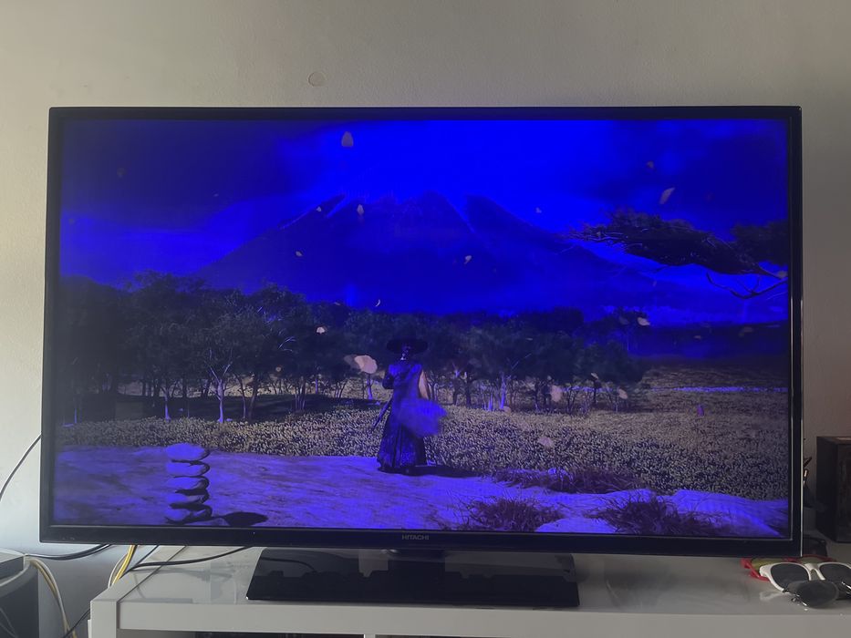 Televisão Hitachi 43” Smart TV