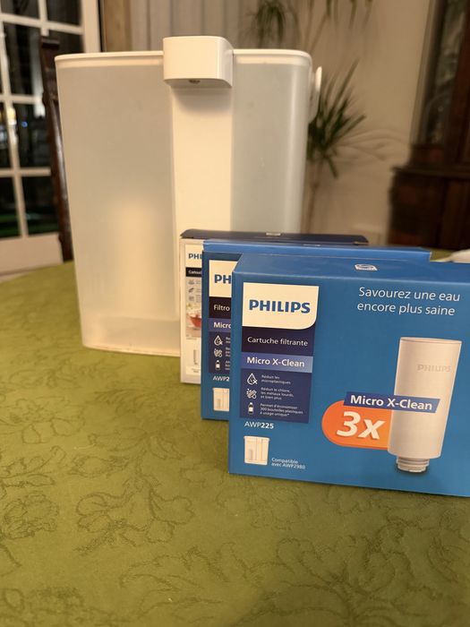 Maquina de Filtrar agua Philips AWP2980 + 9 filtros